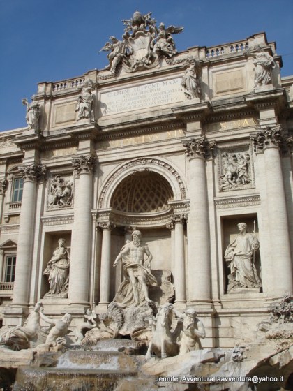 Trevi Fountain (4)