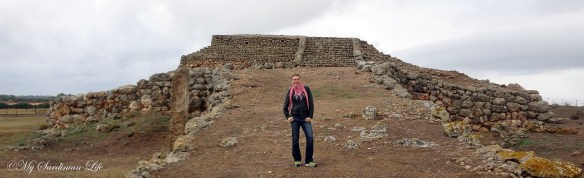 Jennifer Avventura My Sardinian Life Monte d'Accoddi